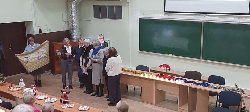 23 12 29 UKF svente 2S