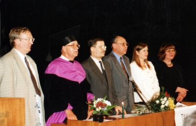 4Universitetas