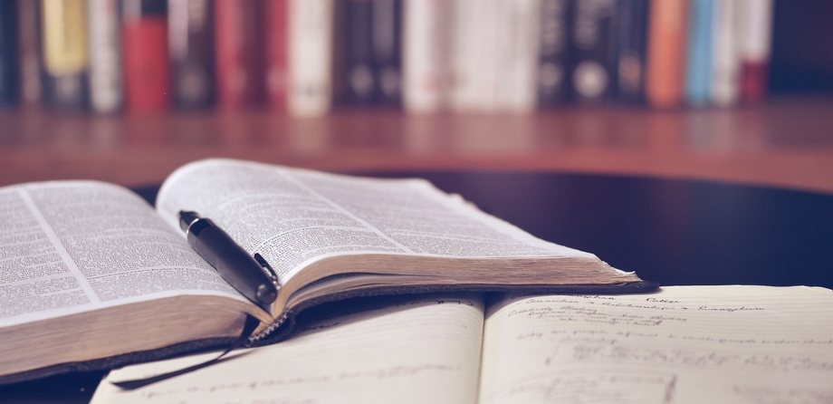 21 06 13 ap pixabay open book 1428428 1920